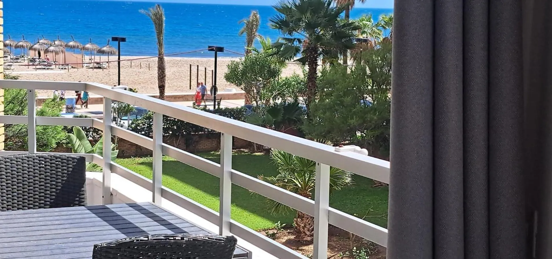 1 Linea De Playa , Coqueto Apartamento La Brisa Marina Fuengirola