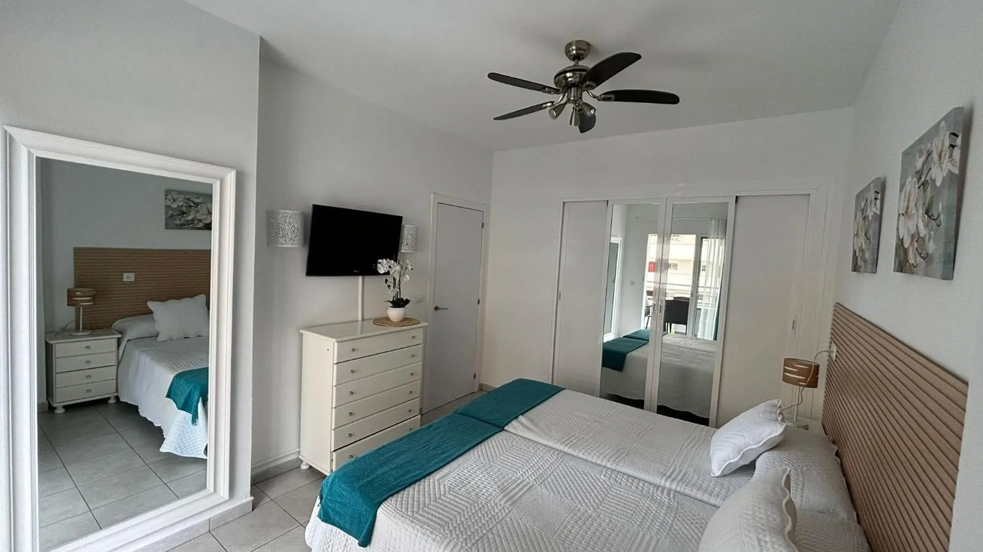 1 Linea De Playa , Coqueto Apartamento La Brisa Marina Fuengirola